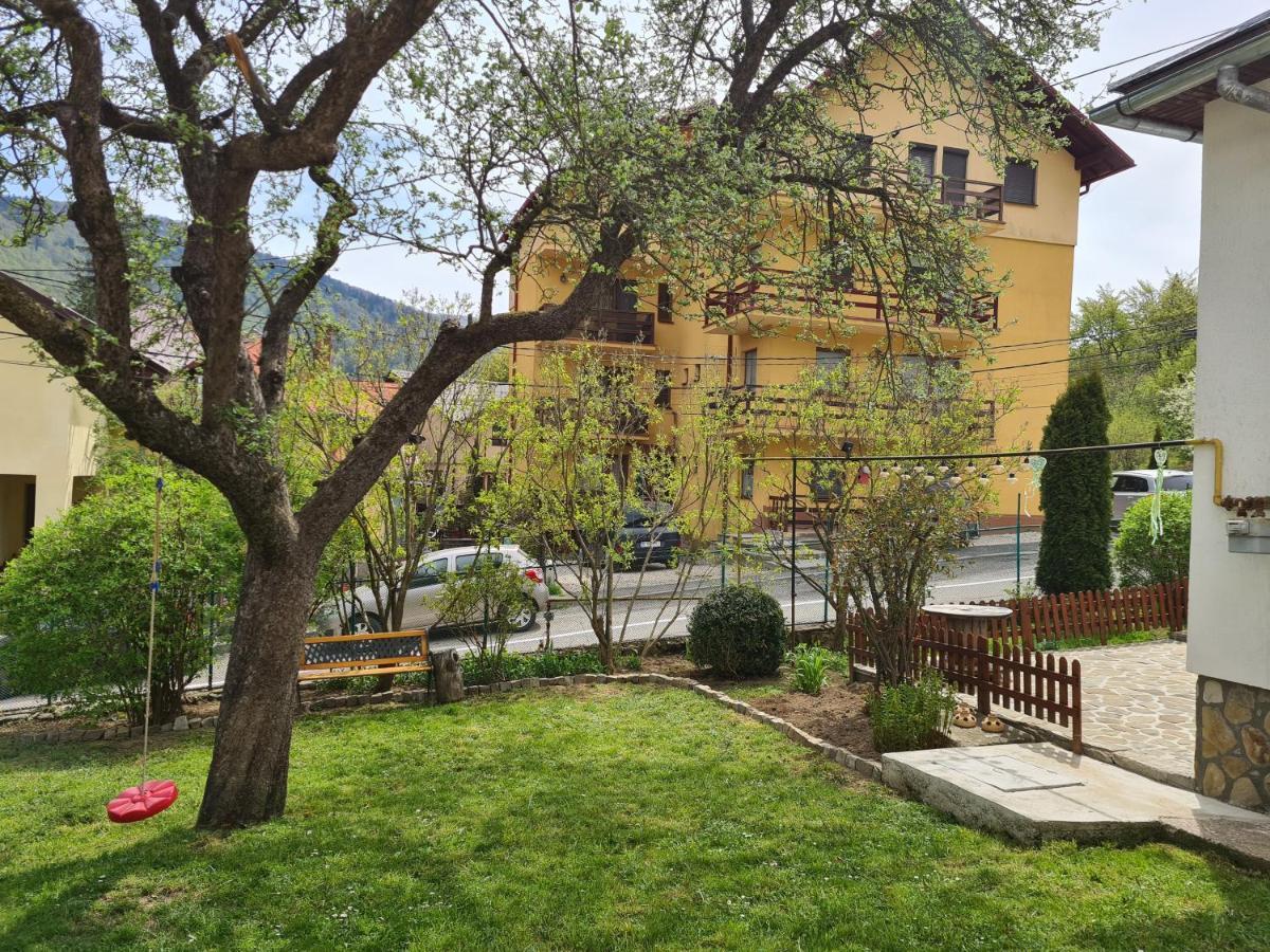 Casa De Gallois Sinaia Exterior foto